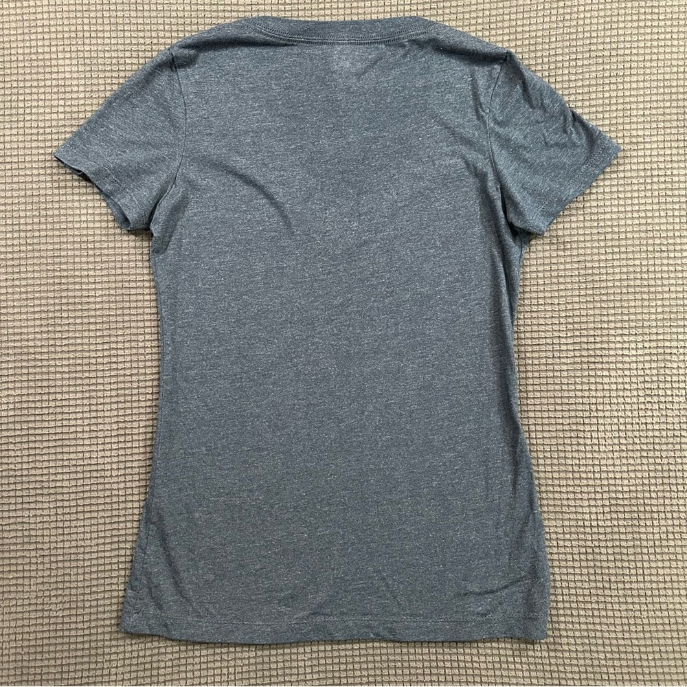 Tampa Bay Rays V Neck T Shirt Womens Medium Blue Graphic Tee - Picture 5 of 5